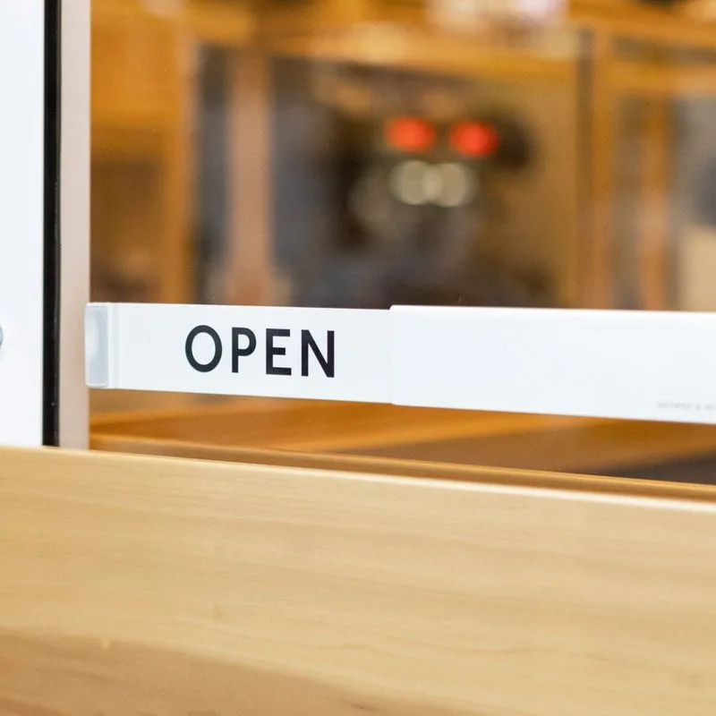Open / Closed Sign