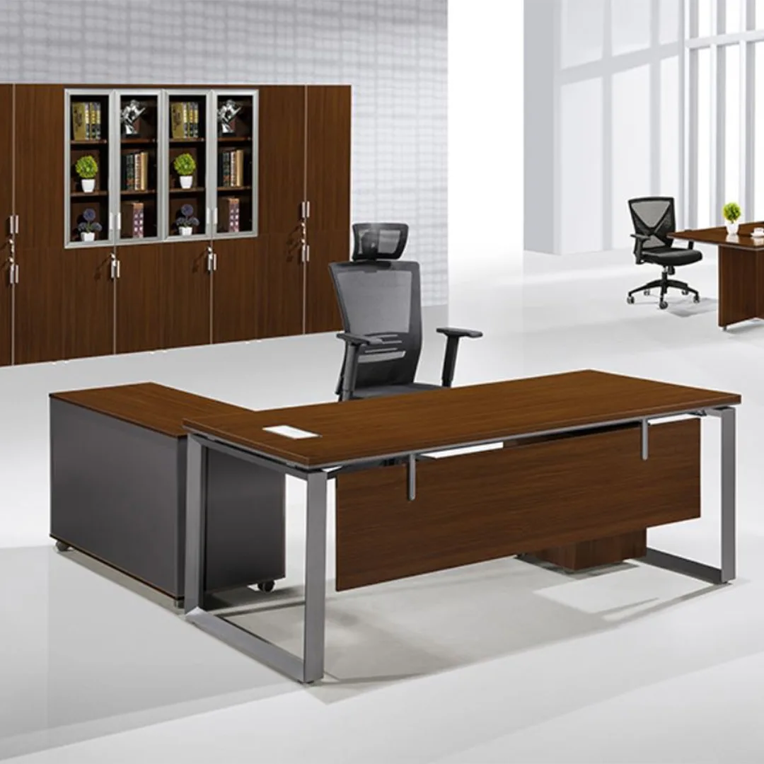 Manager table M-06